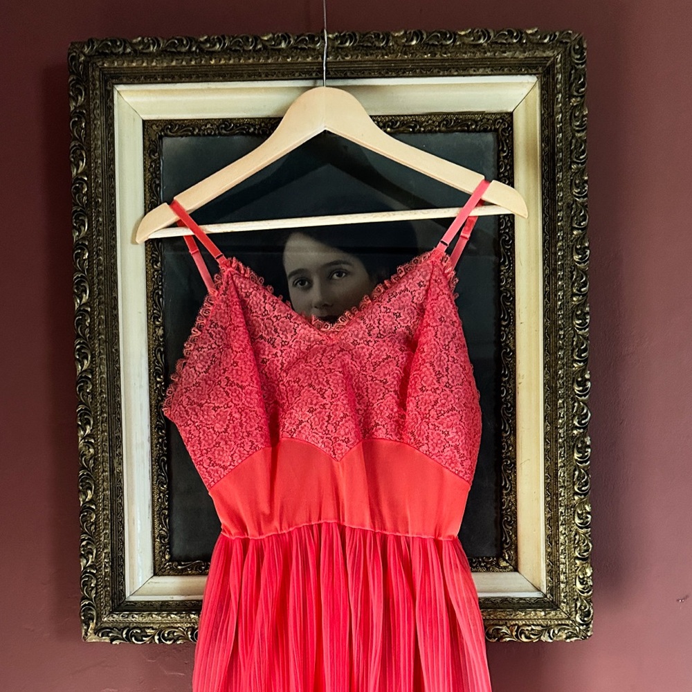 Vintage Rose Sheer Pleated Nightgown